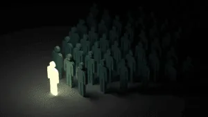 Glowing figure standing out from a dark crowd, symbolizing individuality and leadership through thinking dispositions.